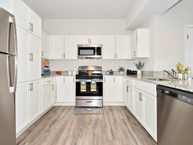 Townhouse for rent in Antioch, Illinois
