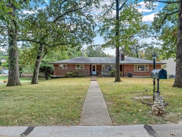 House for sale in Saint Louis