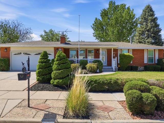 House for sale in Sandy, Utah