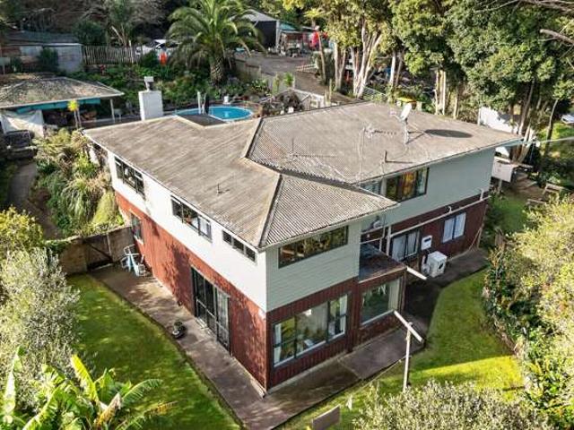 Property for sale in Whangaparaoa, Oroua County