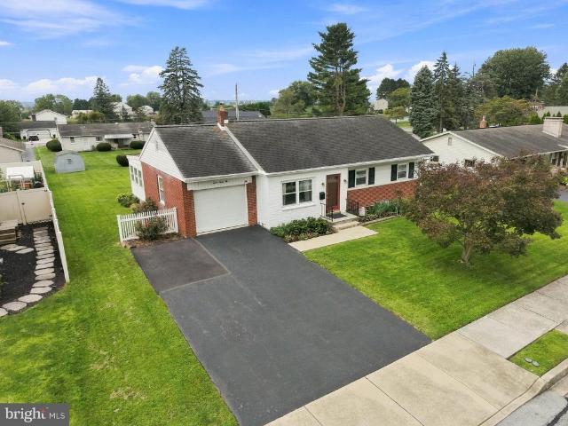 House for sale in Lincoln Heights, Ephrata