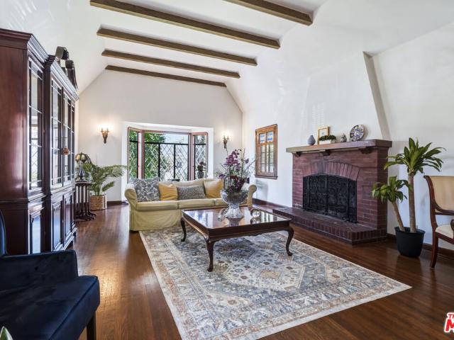 House for sale in Glendale, Los Angeles County