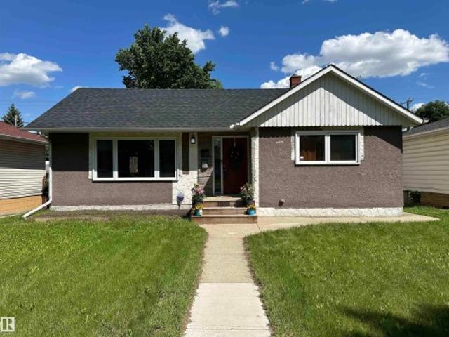 House for sale in Wedgewood, Alberta