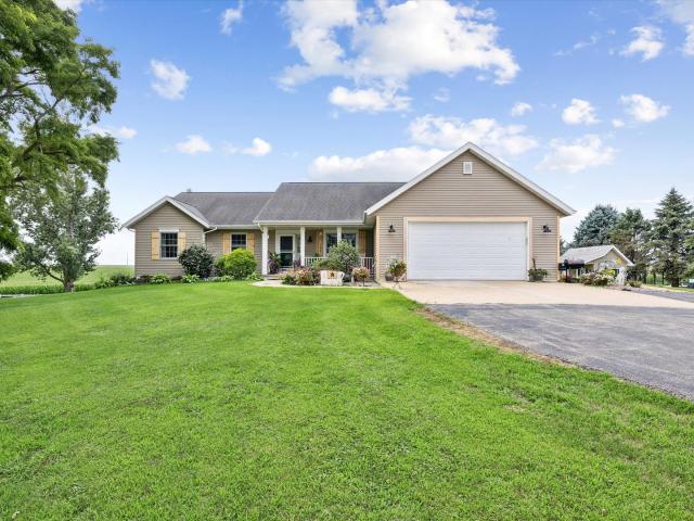 House for sale in Whiteside, Illinois
