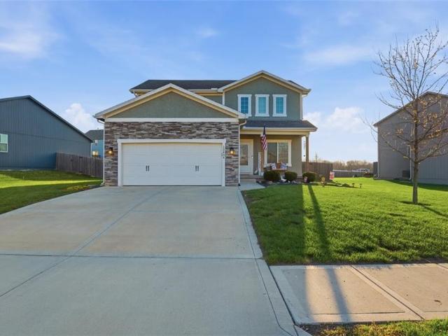 House for sale in Peculiar, Missouri