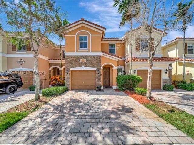 Townhouse for sale in Plantation, Florida