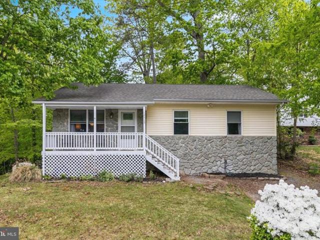 House for sale in Lusby, Maryland