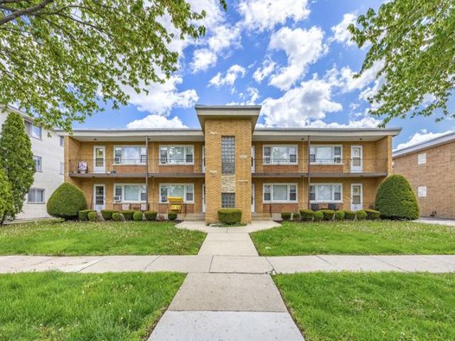 House for sale in La Grange Park, Illinois