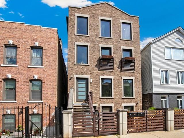 Condo for sale in Chicago Park, Illinois