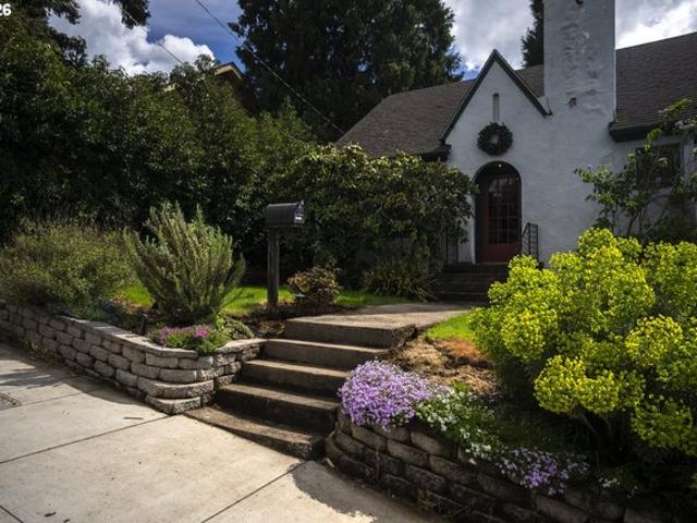 House for sale in Oregonia