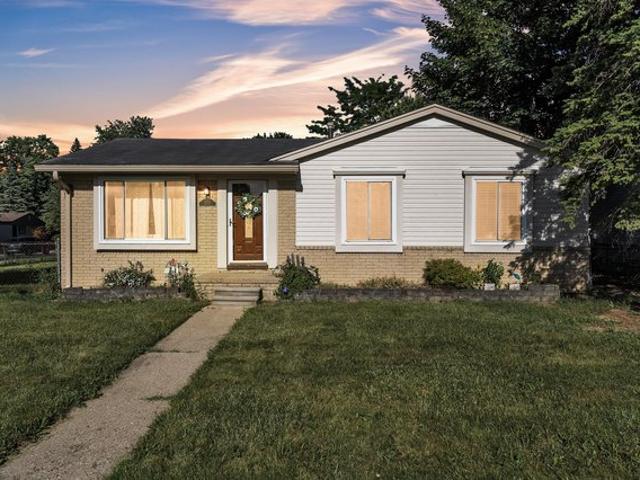 House for sale in Surrey Heights, Westland