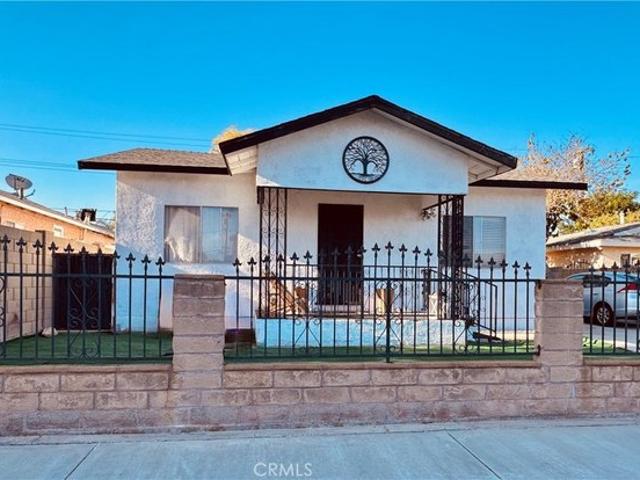 House for sale in Hawaiian Gardens, California