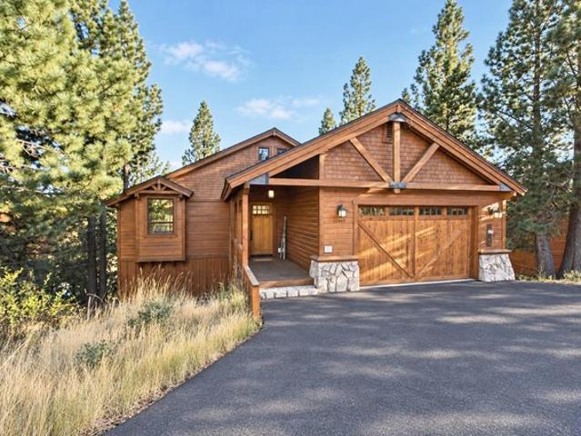 House for sale in Tahoe Donner, Truckee