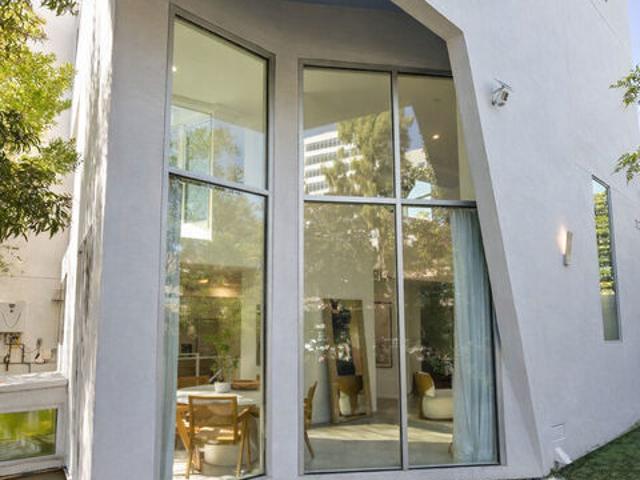 Condo for sale in Santa Monica, California
