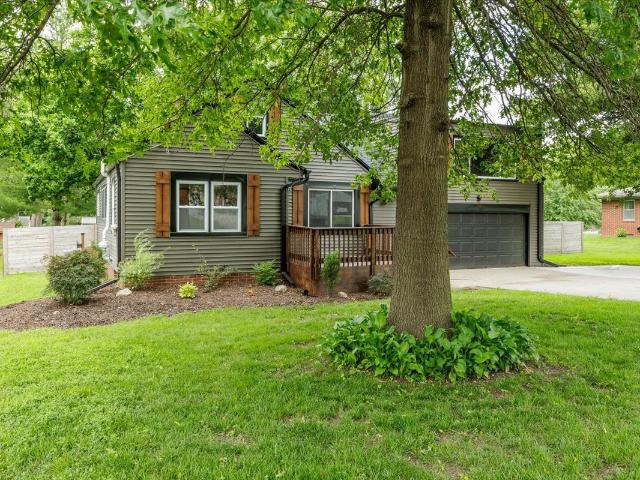House for sale in Windsor Heights, Iowa