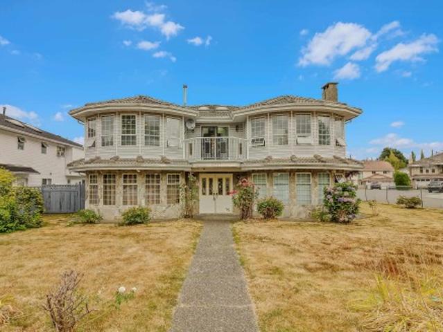 House for sale in Surrey, British Columbia