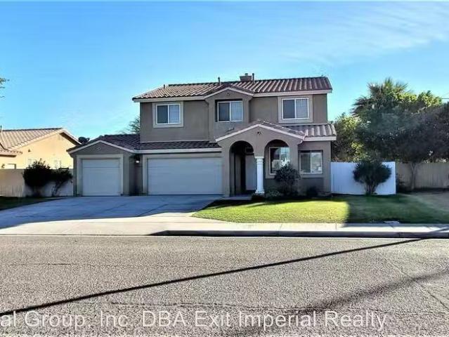 House for rent in Corona