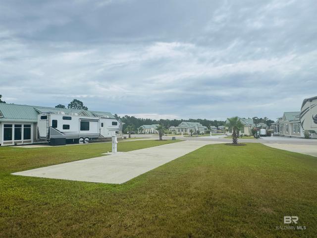 Land for sale in Elberta, Alabama