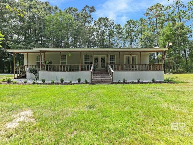 House for sale in Stapleton, Alabama
