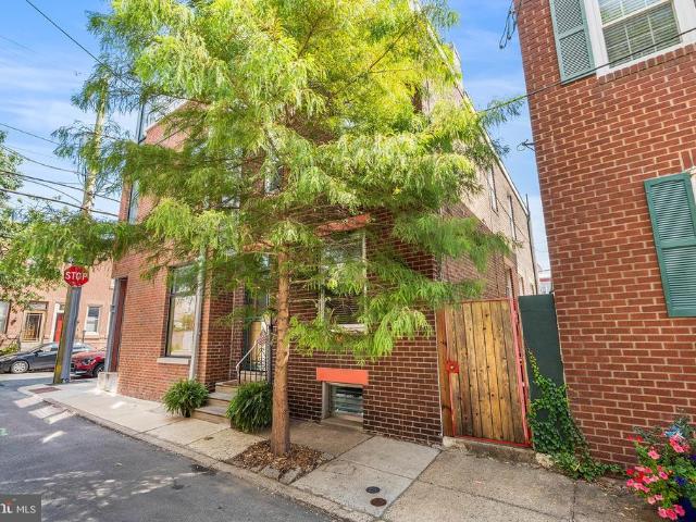 Townhouse for sale in Philadelphia, Pennsylvania