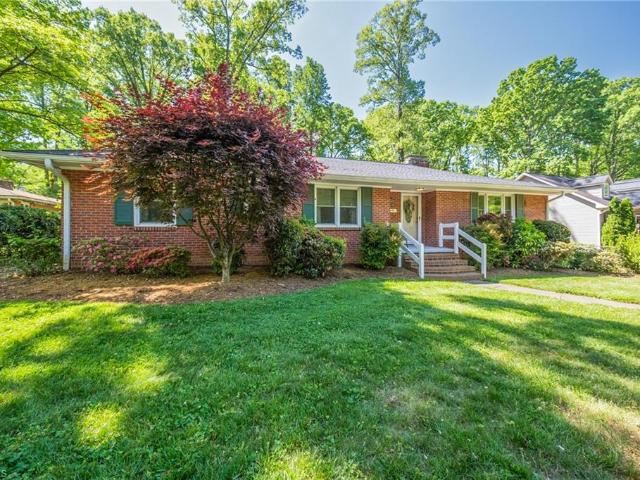 House for sale in Pfafftown, North Carolina