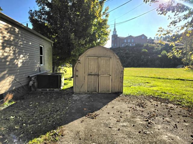 House for sale in Corbin, Whitley County