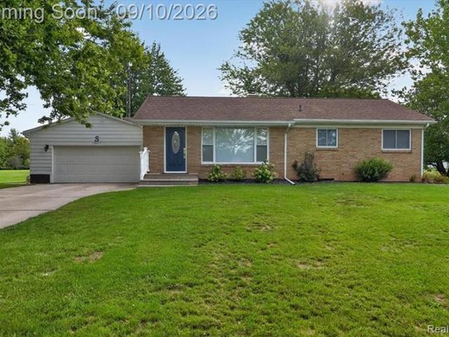 House for sale in Fenton, Michigan