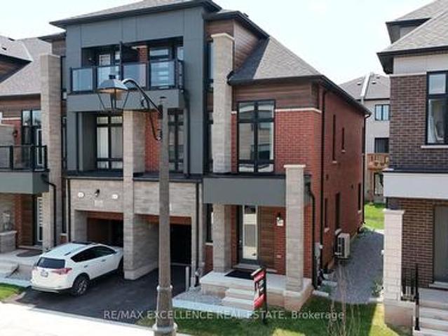 House for sale in Oakville, Ontario