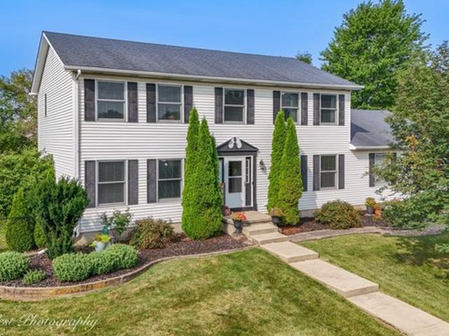 House for sale in Dekalb, Illinois