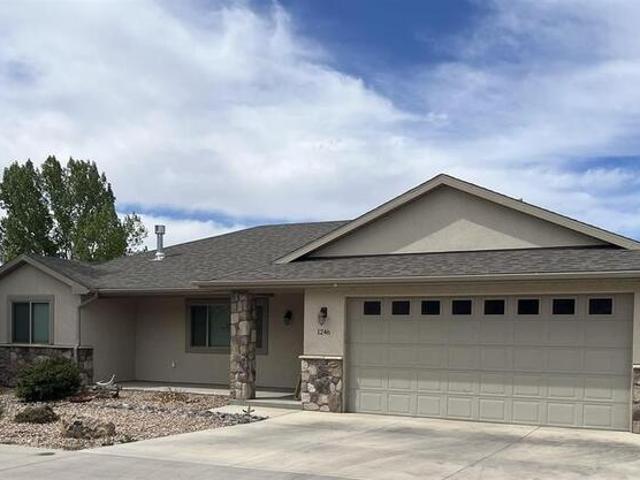 House for sale in Montrose