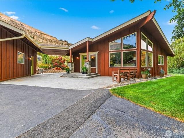 House for sale in Wenatchee, Washington