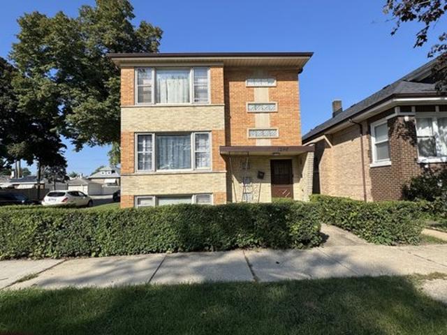 House for sale in Cicero, Cook County