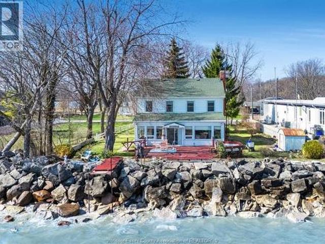 House for sale in Kingsville, Ontario