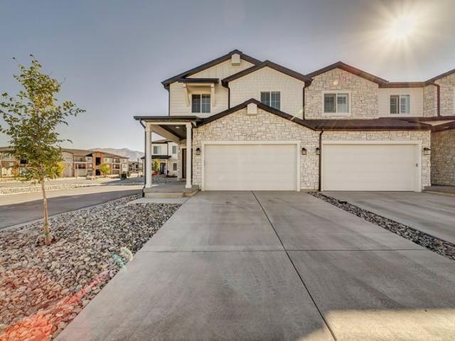 Townhouse for sale in Tooele, Utah