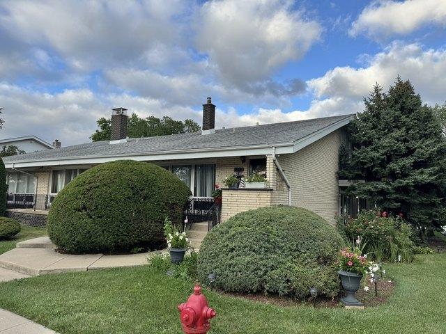Townhouse for sale in Westchester, Illinois