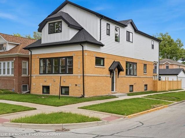 House for sale in Berwyn, Illinois