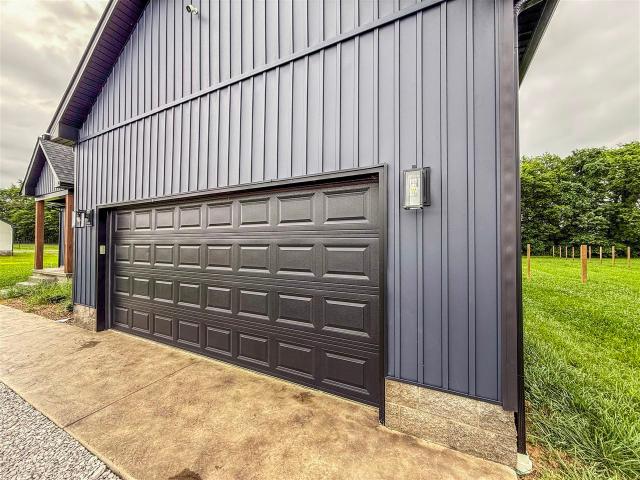 House for sale in Lewisburg, Kentucky