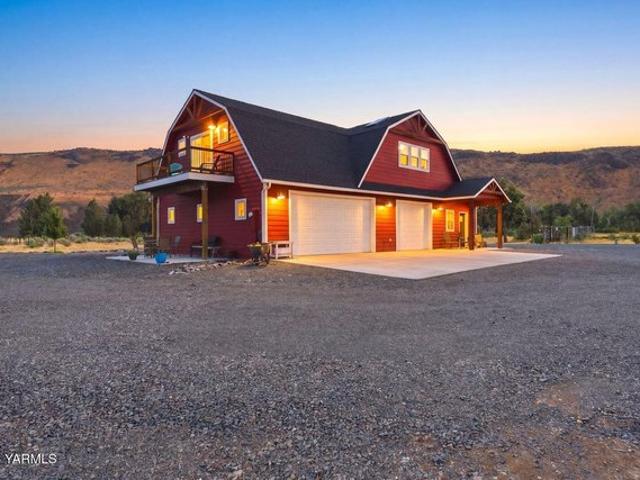 House for sale in Naches, Washington