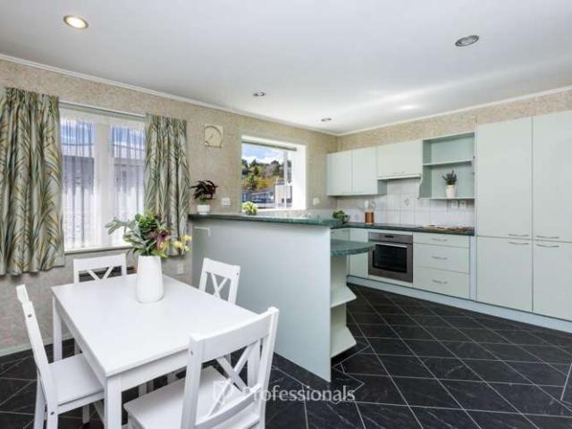 House for sale in Brown Owl, Upper Hutt