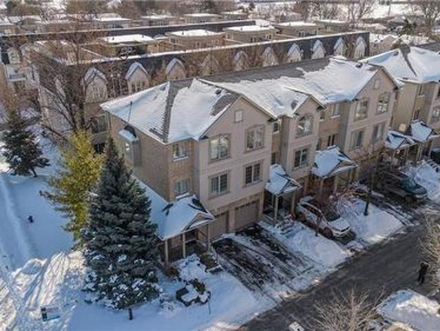 Townhouse for sale in Burlington, Ontario