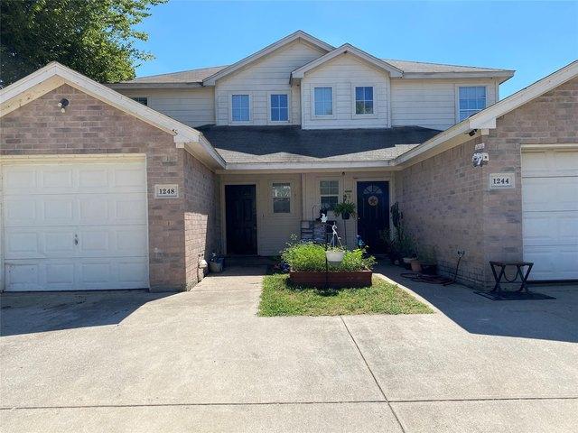 House for sale in Azle, Tarrant County