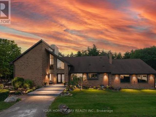 House for sale in Ontario