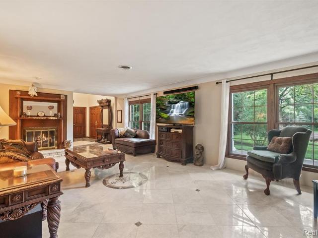 House for sale in Ida