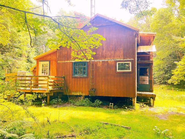 House for sale in Crawford, Pennsylvania