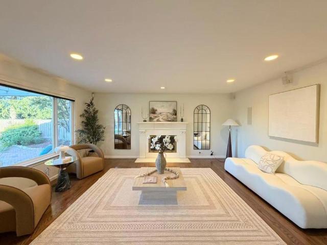 House for sale in Blue Hills, Saratoga