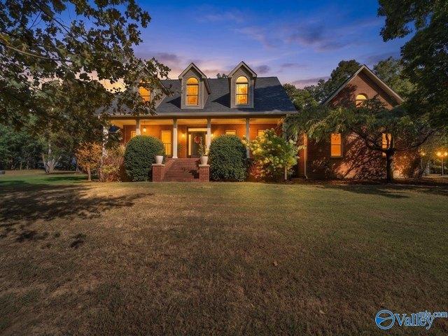 House for sale in Valley Head, DeKalb County