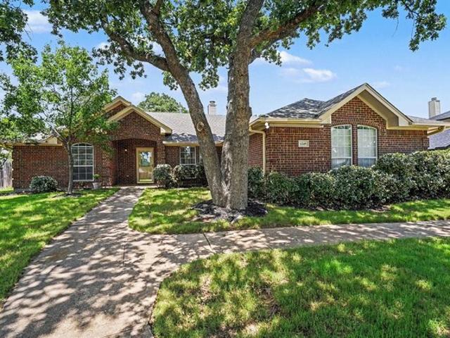 House for sale in Kennedale, Texas