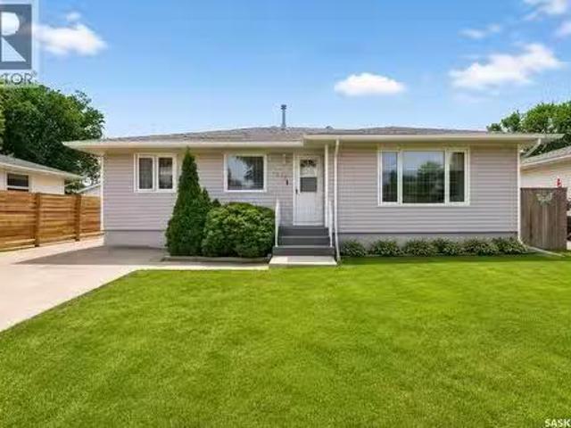 House for sale in Moose Jaw, Saskatchewan