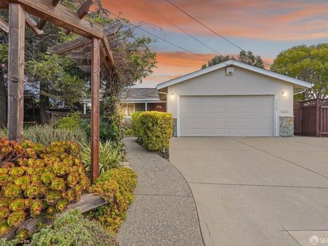 House for sale in Pinole, California