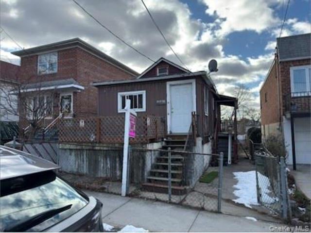 House for sale in Queens, Arverne